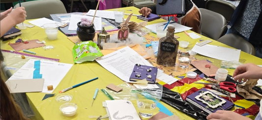 Girl Scouts Book Artist Merit Badge Activity - Hosting Tips